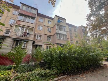 квартиры в районе 4 гор больницы: 1 комната, 32 м², 104 серия, 4 этаж