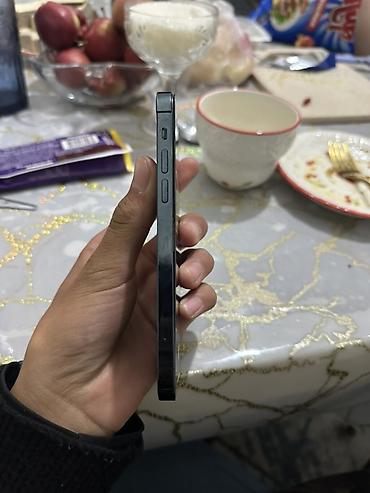 iphone 17 pro бу: Продаю 12 про срочно акб 100 память 128 менялись детали реальным — 4