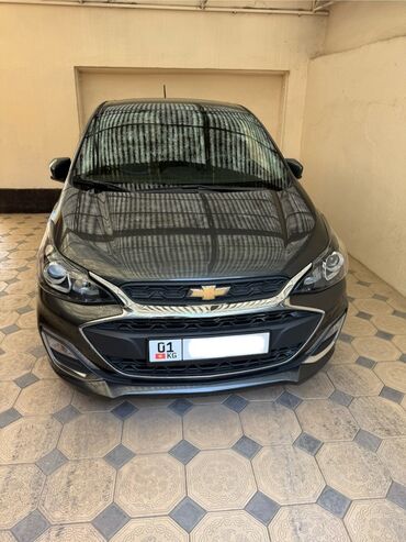 зеркало на гигант: Chevrolet Spark: 2019 г., 1 л, Автомат, Бензин, Хэтчбэк