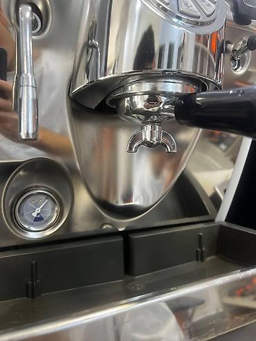 Оборудование для ресторанов, кафе: Qəhvə aparatı Nuova Simonelli Musica – 1 qruplu İşlənmiş peşəkar — 1