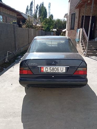 мерседес бенс а: Mercedes-Benz W124: 1993 г., 2 л, Механика, Бензин, Седан — 3