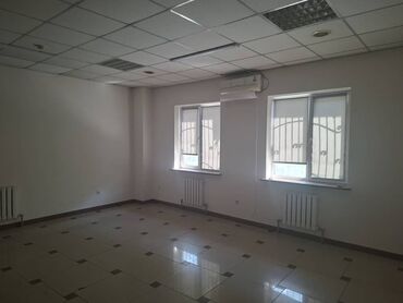 аренда дом в караколе: Сдаю офисное помещение - 36 кв.м. Адрес: район 1000 мелочей. Цена