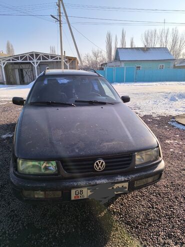 Volkswagen: Volkswagen Passat: 1994 г., 1.8 л, Механика, Бензин, Универсал