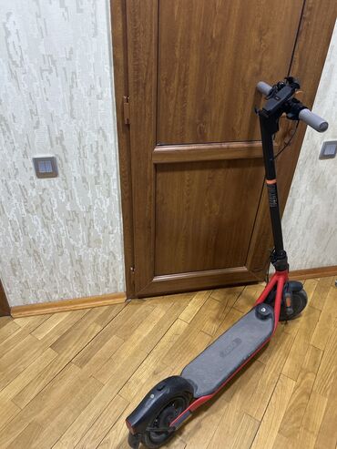 Giroskuterlər: İşlənmiş Giroskuter 8", 251 - 350 Vt, 16 - 25 km/s, Ünvandan götürmə