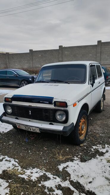 аварийный нива: ВАЗ (ЛАДА) 4x4 Нива: 1987 г., 1.6 л, Механика, Бензин