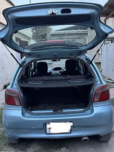byd e1: Toyota Vitz: 2001 г., 1 л, Автомат, Бензин, Хэтчбэк — 2
