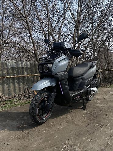 Скутеры: Скутер (кастом/ADV-стиль) - Двойная круглая передняя оптика с — 1