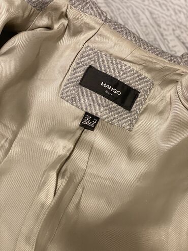 женское пальто на синтепоне: Пальто Mango, L (EU 40), XL (EU 42), цвет - Серый