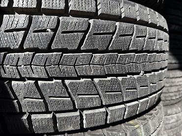 18 r: Шины 235 / 60 / R 18, Зима, Б/у, Пара, Легковые, Япония, Dunlop — 2