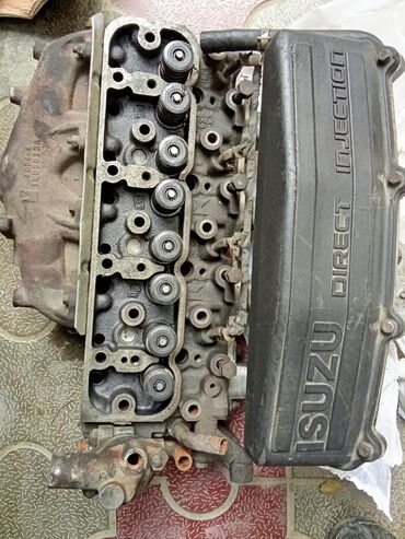 Sbor motorlar və silindr başlıqları: ISUZU dizel mühərriki üçün komple silindr başlığı və əlavə hissələr - — 2