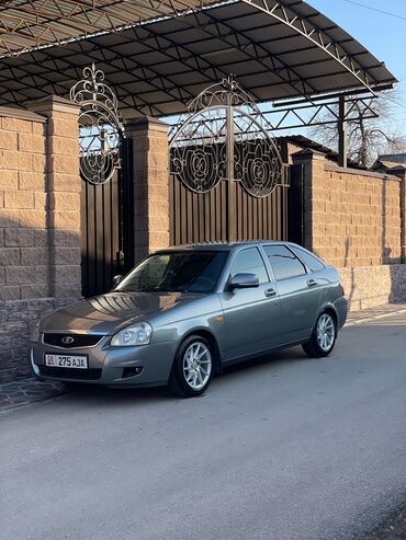 ВАЗ (ЛАДА): ВАЗ (ЛАДА) Priora: 2010 г., 1.6 л, Механика, Бензин, Хэтчбэк