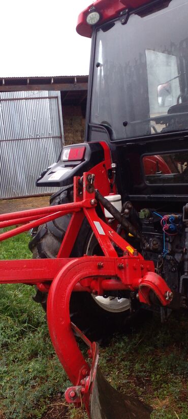 Traktorlar: YTO kənd təsərrüfatı traktoru - Marka/model: YTO (kabinli) - Gövdə — 6