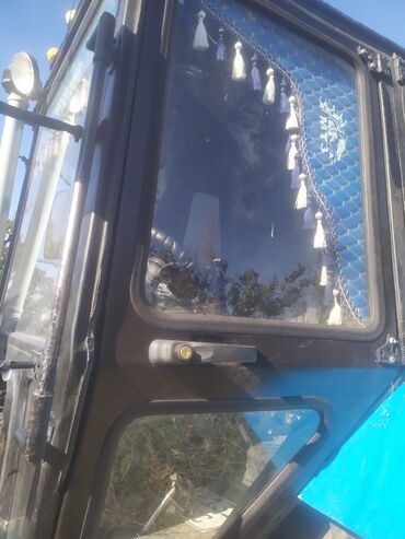 Тракторы МТЗ (Беларус): Модель: 82.1 экспортный, Б/у, 2002 г., Трактор с другими агрегатами — 4