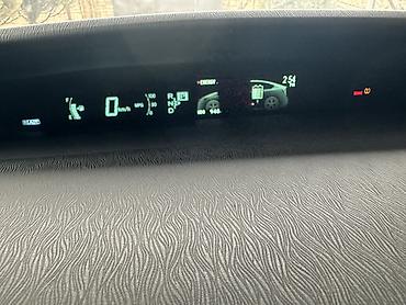 Toyota: Toyota Prius: 2015 г., Вариатор, Гибрид, Хэтчбэк — 10