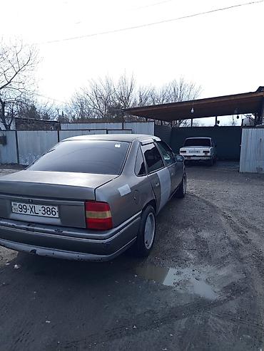 Opel: Opel Vectra: 2 l | 1990 il 350697 km Sedan — 8