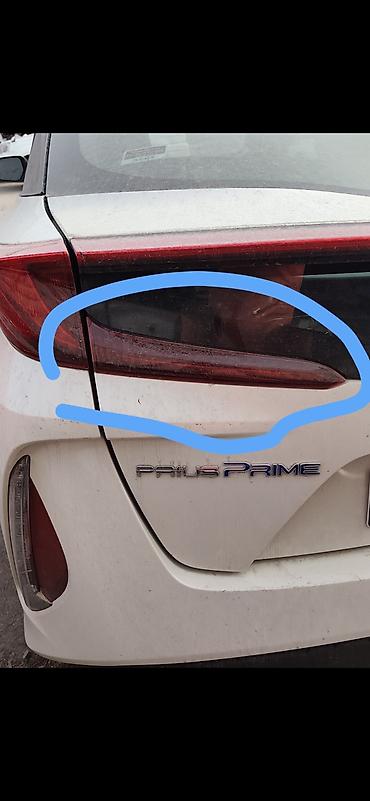 Задний левый фонарь (нижняя секция) для Toyota Prius Prime, поколение
