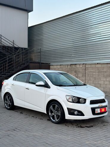 chevrolet aveo 2018: Chevrolet Aveo: 2016 г., 1.4 л, Автомат, Бензин, Седан