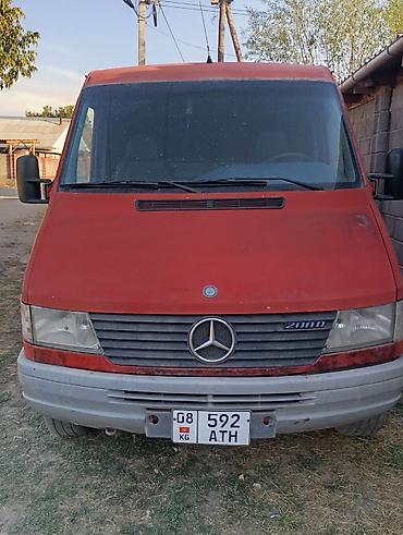 мерседес т 1: Mercedes-Benz 208D фургон - Тип: цельнометаллический грузовой фургон — 1