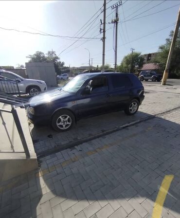 срочно продать машину: Volkswagen Golf: 1992 г., 1.6 л, Механика, Бензин, Хетчбек