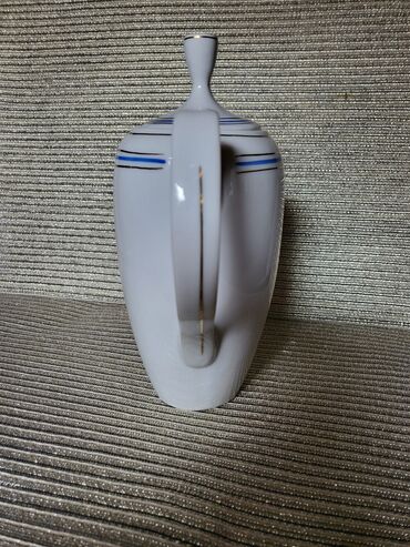 Čajnici: Bokal nov Alba Julia porcelan iz 70ih. Bokal sve na njemu odsjaj od — 2