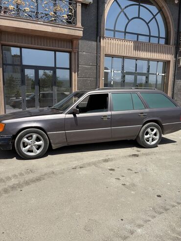 заказ продуктов: Mercedes-Benz W124: 1990 г., 2.3 л, Механика, Бензин, Универсал