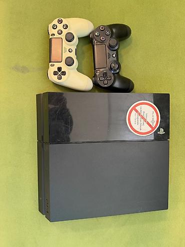 Sony PlayStation 4 (PS4) oyun konsolu 2 eded pult 512 ideal veziyyetde lalafo.az -da Sony PlayStation 4 (PS4) oyun konsolu 2 eded pult 512 ideal veziyyetde