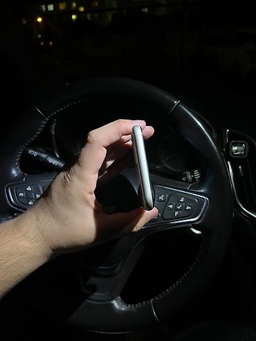aple 11: IPhone 11, 128 GB, Ağ, Face ID — 5