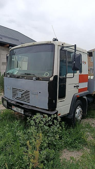 Эвакуатор, Volvo, 2001 г., Прямая
