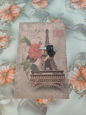 seyf satisi: Gizli seyf-kitab (Eiffel qülləsi dizaynlı) - Xarici görünüş: üz — 1