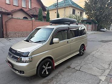 Honda Stepwgn: 2004 г., 2.4 л, Автомат, Газ, Минивэн