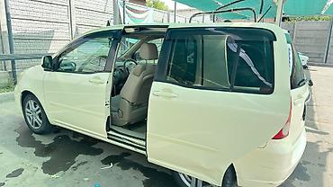 такта раум: Toyota Raum: 2004 г., 1.5 л, Автомат, Бензин, Минивэн — 9