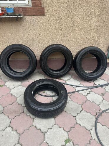 Шины: Шины 215 / 70 / R 16, Лето, Б/у, Комплект, Легковые, Япония, Bridgestone