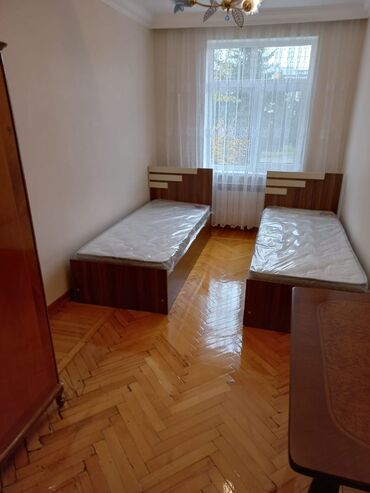 Uzunmüddətli kirayə mənzillər: Neftçilər Məlhəm Hospitalın yanı. kohnə tikili 5 mərtəbənin 2-ci — 4