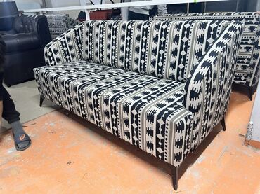 Мягкие кресла: Мебель на заказ Мебель для кафе Перетяжка мебели ЗВОНИТЕ и ПИШИТЕ at lalafo.kg — 24 Мягкие кресла: Мебель на заказ Мебель для кафе Перетяжка мебели ЗВОНИТЕ и ПИШИТЕ — 24