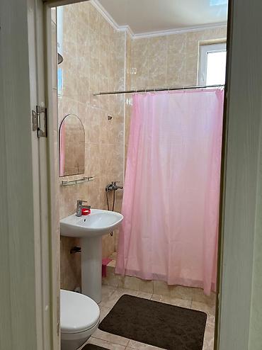 Посуточная аренда квартир: 3 комнаты, Душевая кабина, Постельное белье, Парковка — 9