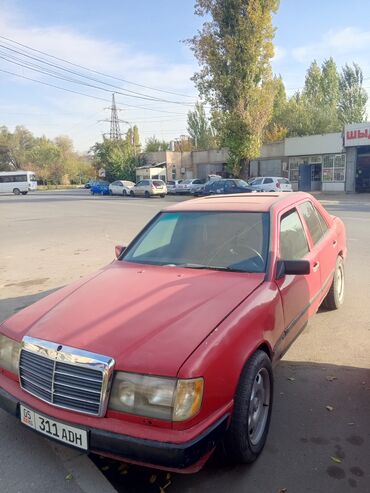мерседес c class: Mercedes-Benz W124: 1988 г., 2 л, Механика, Бензин, Седан