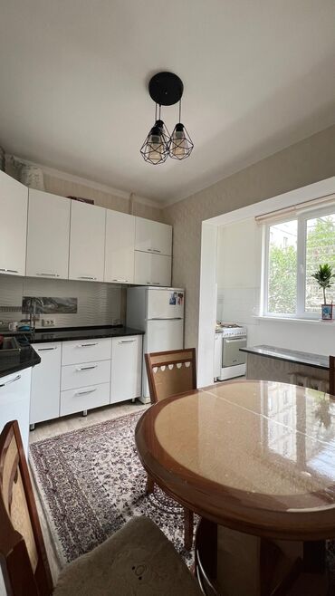 1 комнатная квартира бишкек снять долгосрочно: 2 комнаты, 53 м², 106 серия, 4 этаж, Евроремонт