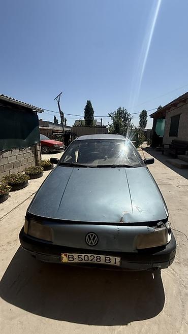 range over: Volkswagen Passat: 1993 г., 1.8 л, Механика, Бензин, Седан — 1