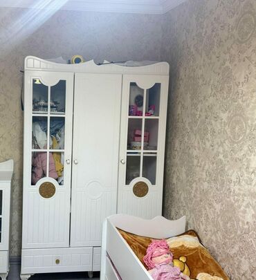 мебель эмбавуд в баку каталог: Для девочки и мальчика, Б/у, 3 двери, Распашной, Прямой шкаф