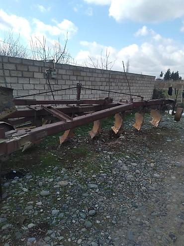 minik traktör: K701 R zavod traxdir 4 tekeri 5 aydi vurulub elaqe nömresi 051 773 28 — 5