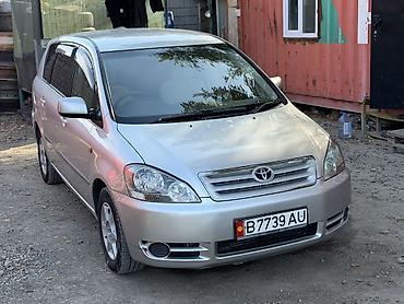машина усупорт: Toyota Ipsum: 2003 г., 2.4 л, Автомат, Бензин, Минивэн — 1