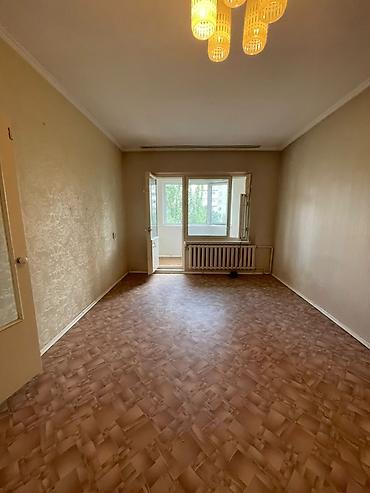 кывартира: 1 комната, 33 м², 12 мкр 105 серия, 5 этаж — 1