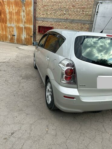 тайота verso: Toyota Corolla Verso: 2006 г., 2.2 л, Механика, Дизель, Минивэн