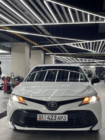 уаз 21: Toyota Camry: 2018 г., 2.5 л, Автомат, Бензин, Седан