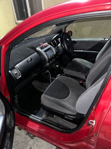 купить бу электромобиль из китая: Honda Fit: 2003 г., 1.3 л, Автоматтык, Бензин