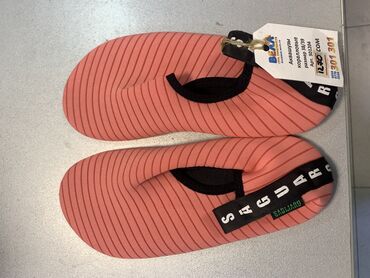 красовки для спорта: Аква шузы Обувь для хождения в воде Обувь для плавания Копалки Обувь