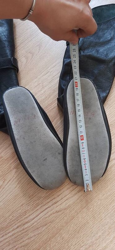 Uşaqlar üçün digər geyimlər: Milli rəqs ilə məşqul olan uşaq üçün sapojki. Ölcü 21 sm. Təmiz — 6