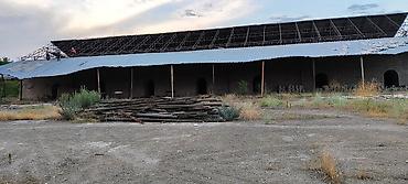 Демонтажные работы: Снос стен, Разбор полов, Снятие потолков | Гипсокартонная стена, Снос перегородки, Снятие старой штукатурки | Зачистка от старых обоев, Сбивка старой штукатурки, Снятие извести | Демонтаж ламината, Демонтаж паркета, Демонтаж линолеума | Крыша из шифера, Металлочерепичная кровля, Мягкая кровля Больше 6 лет опыта — 8