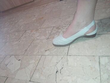 zenska sandala: Sandale, 40