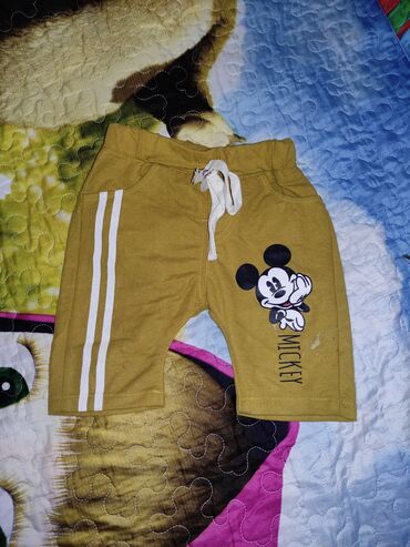 Dəstlər: Uwaq paltarl her biri 3 manat 3.4 .5yawa — 3